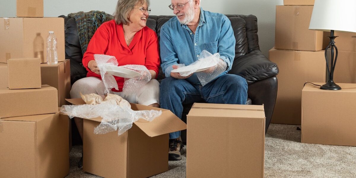Untitled design – 5 Couple making decisions while moving