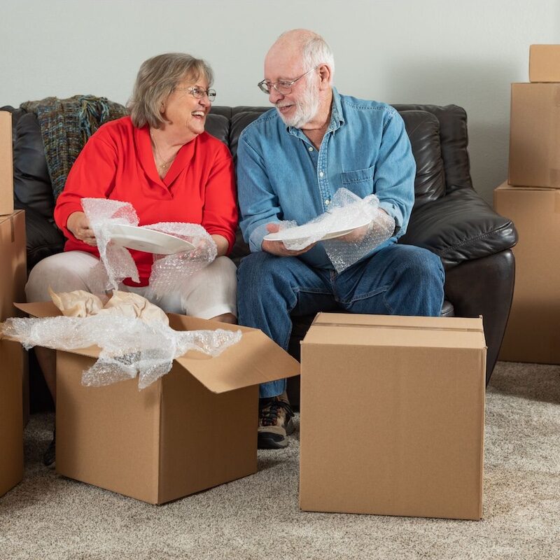 Untitled design – 5 Couple making decisions while moving
